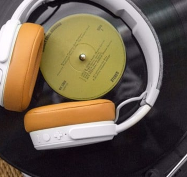 Tản mạn về tai nghe Skullcandy Crusher Wireless